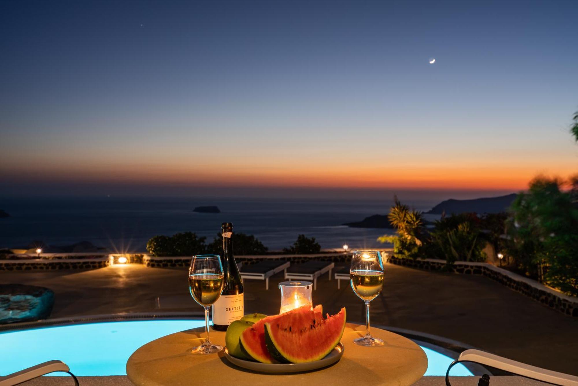 Oinos - Sunset Views * Ormos Athinios