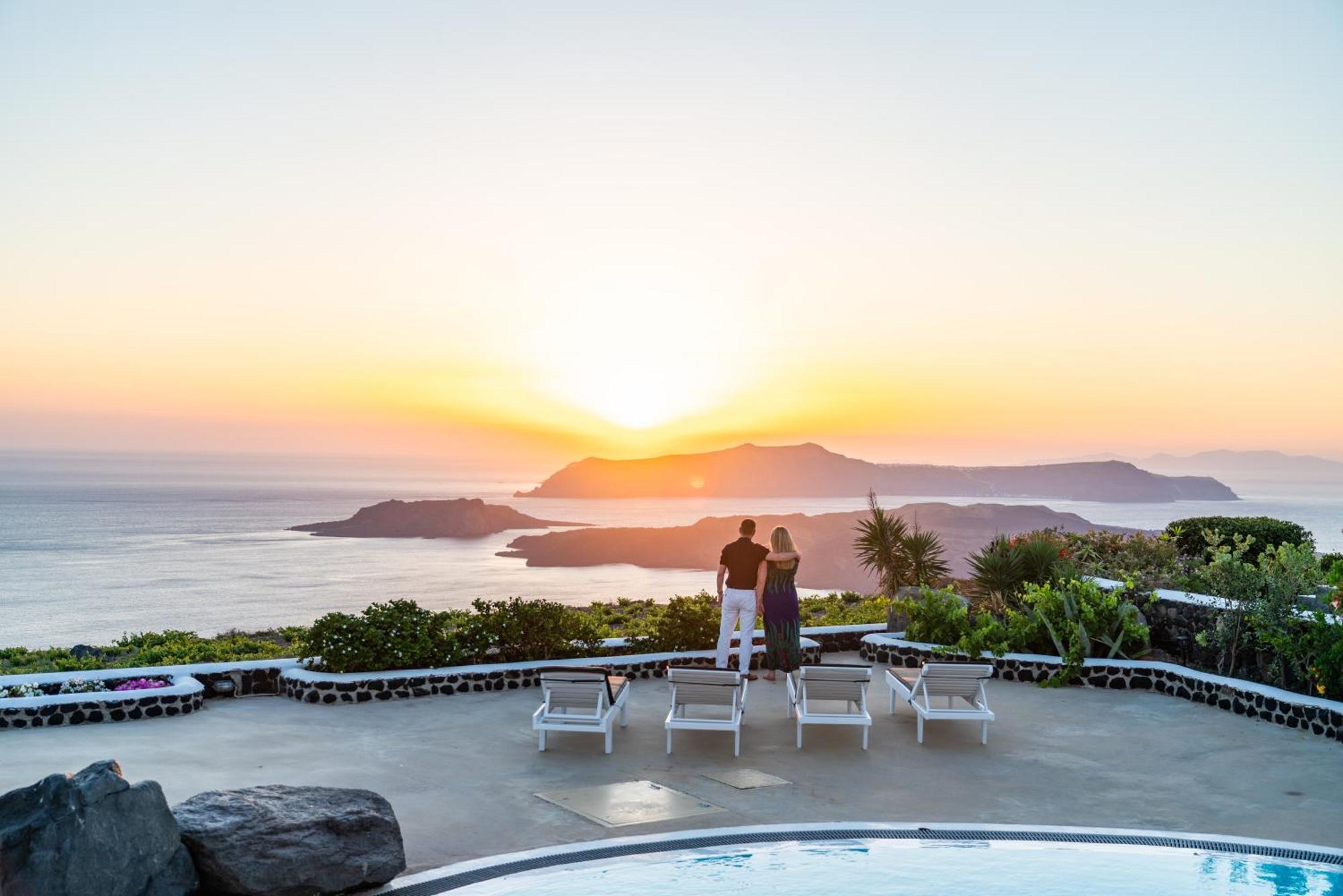 Oinos - Sunset Views * Ormos Athinios