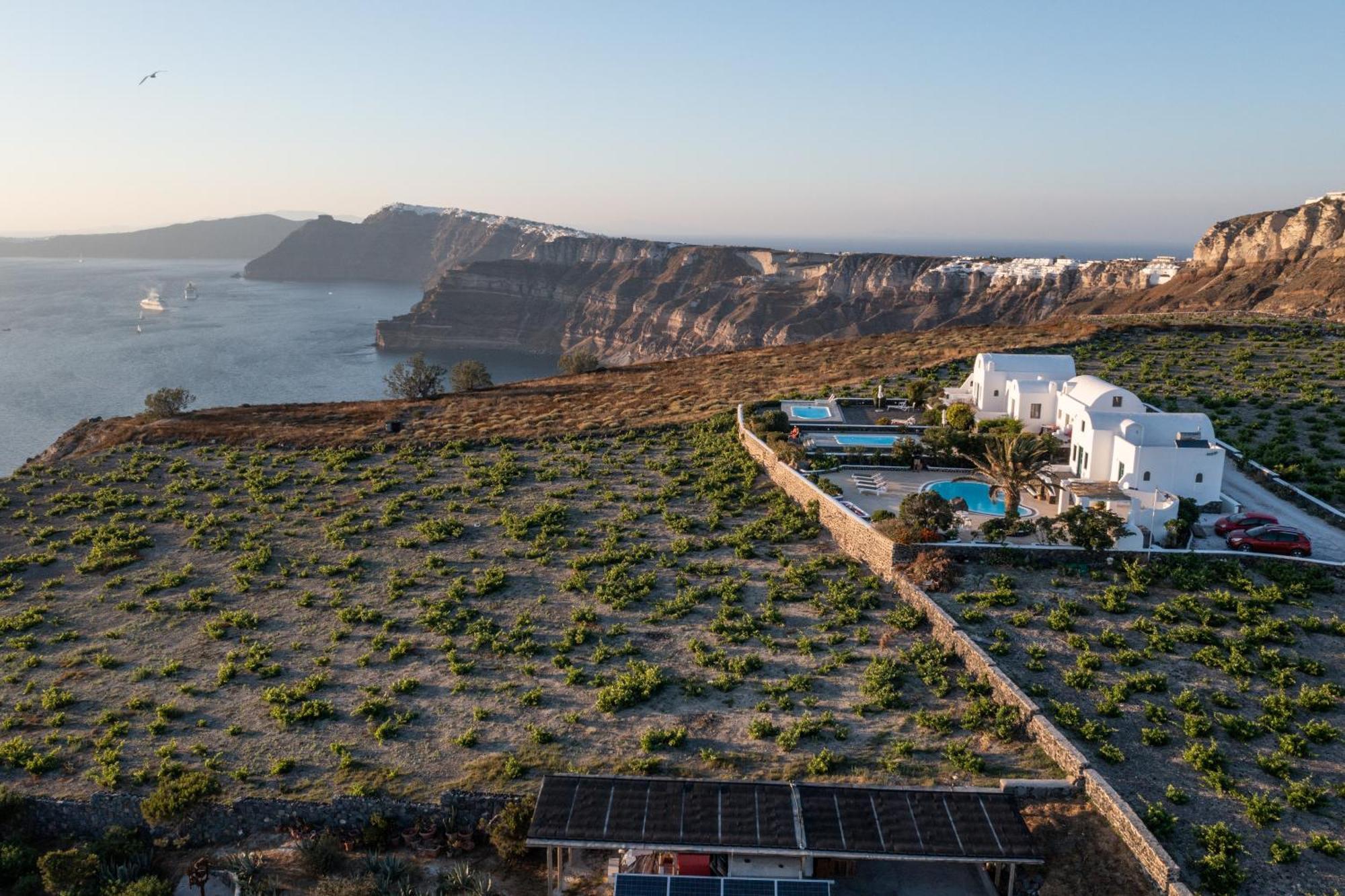 Oinos - Sunset Views Villa *